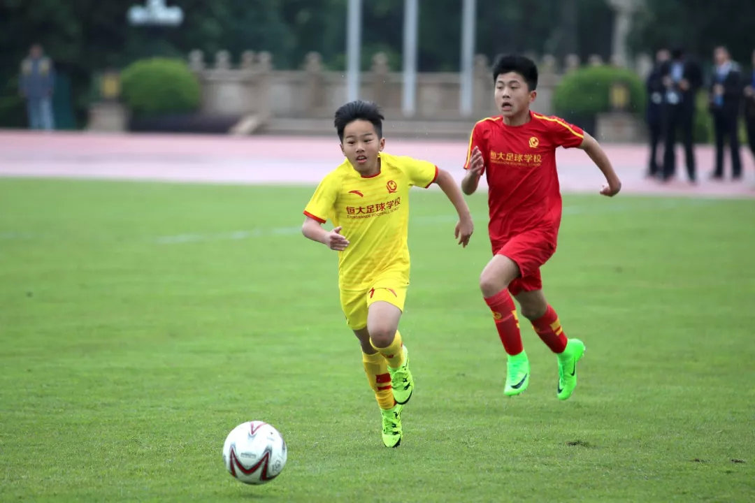 “恒大杯”国际足球冠军赛五一开踢，顶级青少年赛事成明日之星舞