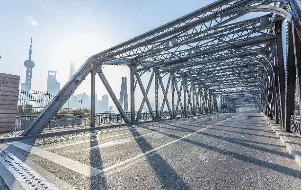 疯狂刷屏！夜晚24:00的上海街头，藏着另一幅面孔…