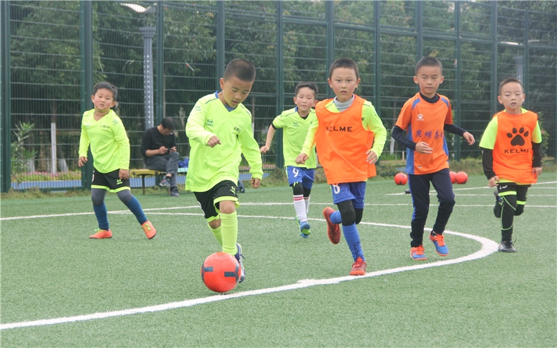 天冷更需要跑步,5天4夜足球冬令营