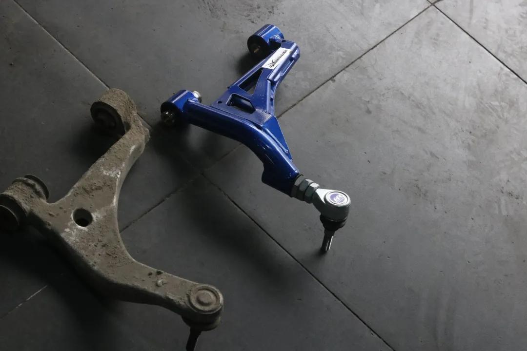 老车翻新：翻新05年残破的雷克萨斯LS430，百万老车，满血复活