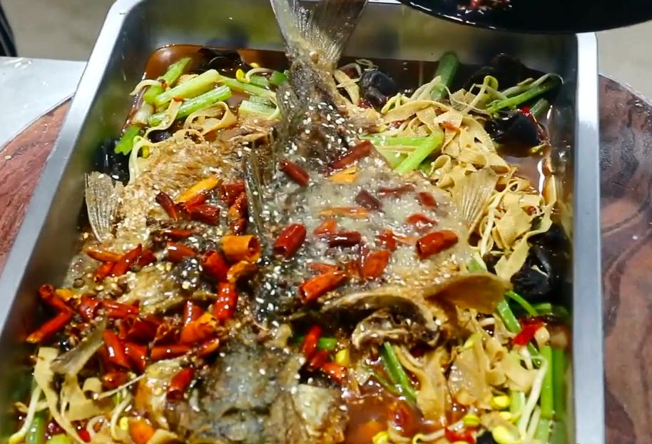 正宗四川烧烤鱼的做法窍门,烤活鱼的做法正宗做法