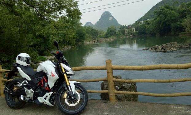 本田cb190r漏油解决方法,本田cb190r暴风眼前避震漏油