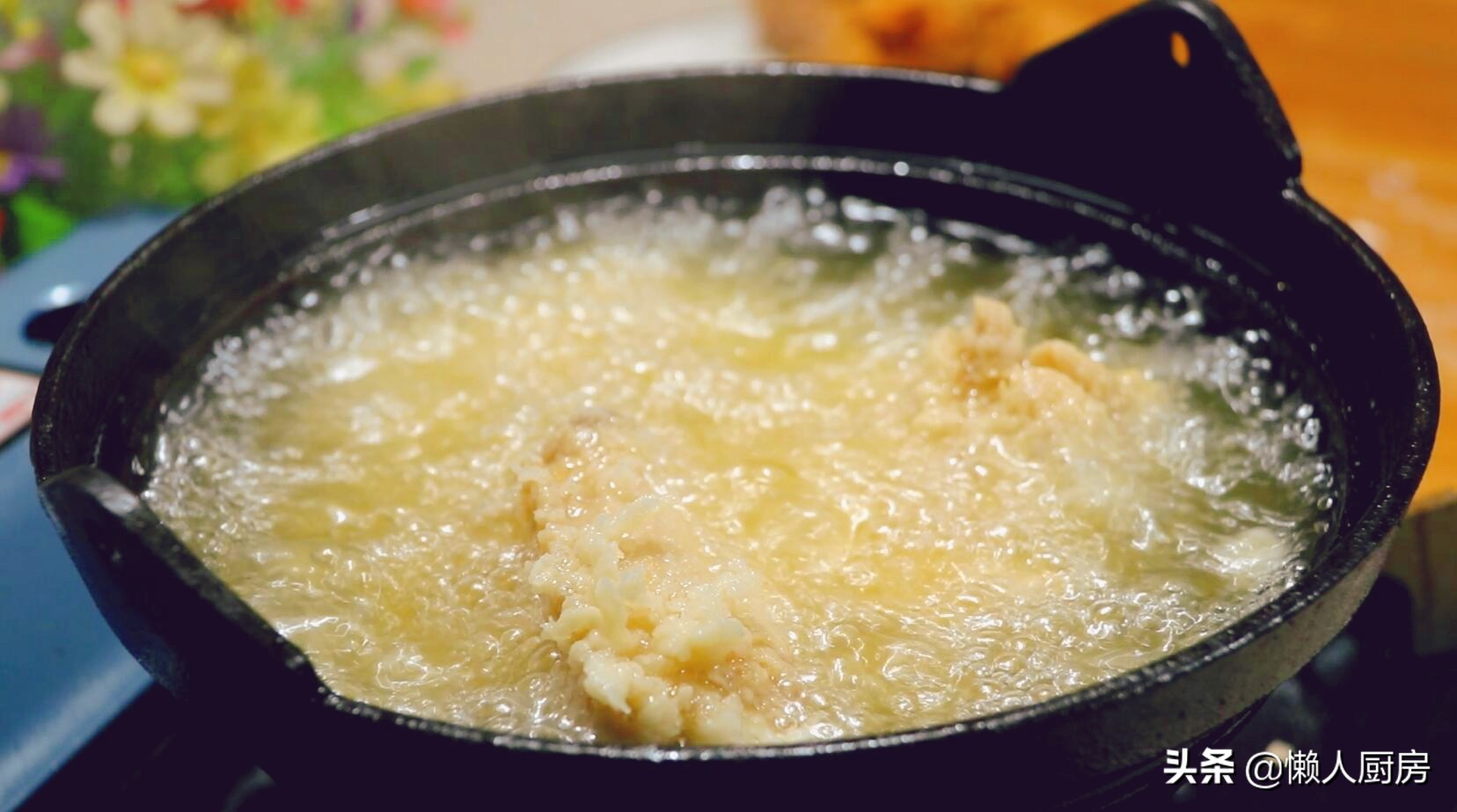 用炸鸡裹粉做脆皮炸鸡的方法,怎么做炸鸡让人吃了还想吃