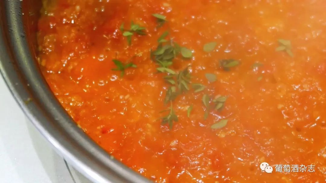 醇味厨房Vol.23|夜归的你，煮这道快手菜暖暖肠胃吧