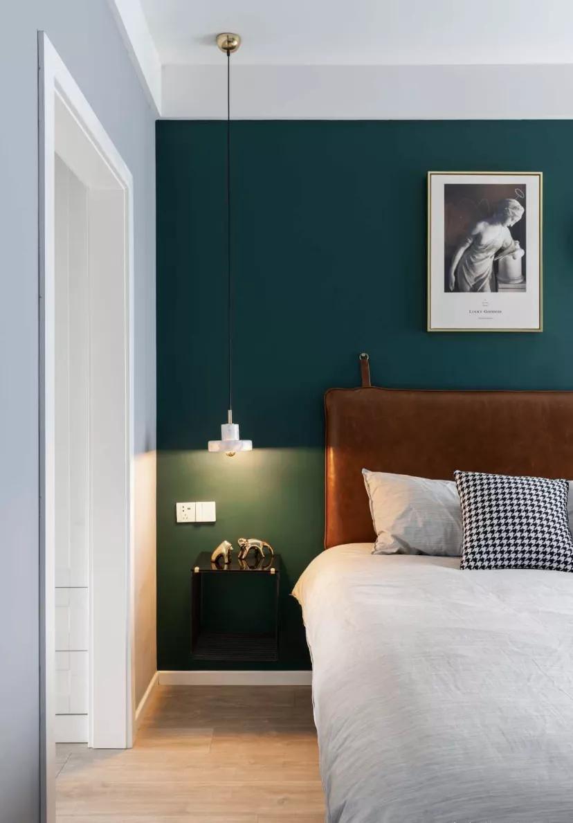 床头柜收纳除了放床头还可以放哪,床头柜里怎么收纳最合理