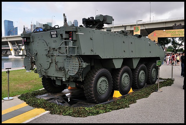 摩天大楼钢铁怪兽,摩天大厦狂暴巨兽视频