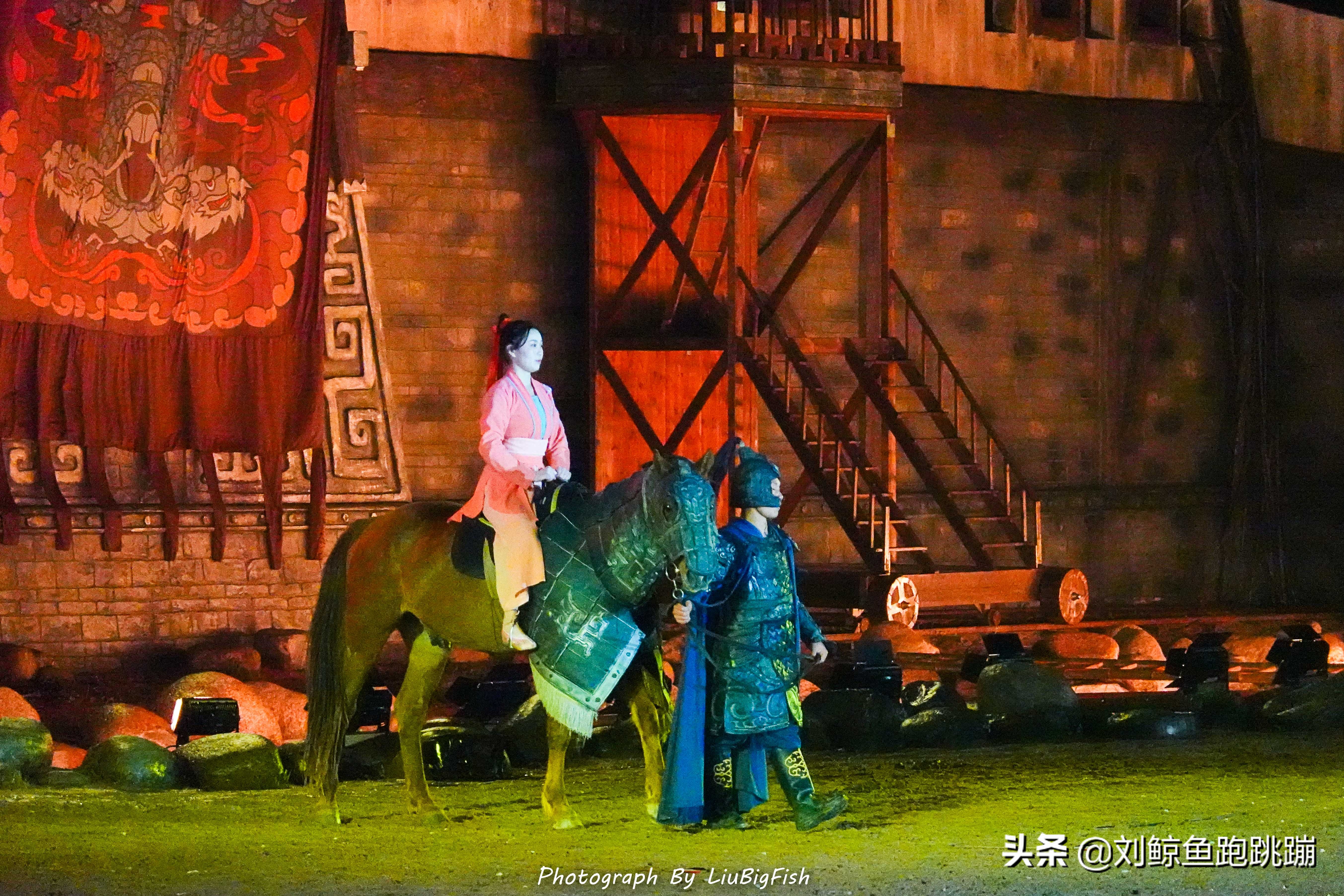 武汉木兰草原狂欢夜视频,木兰草原马战演出直播