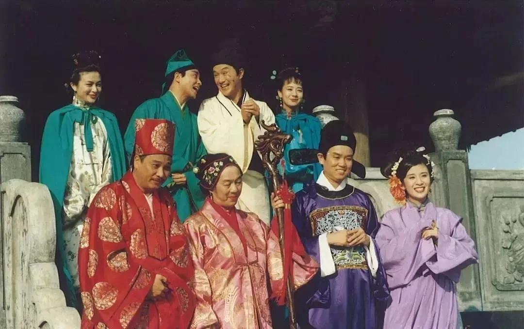 2020十部公认最好看的的喜剧电影,国语喜剧电影推荐大片9.0以上评分