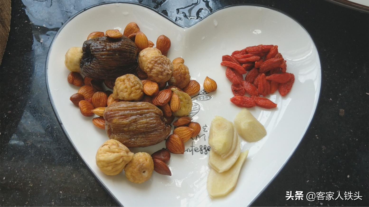 冬至后，多给家人煲这一锅靓汤，营养好喝还润肺，做法简单又便宜