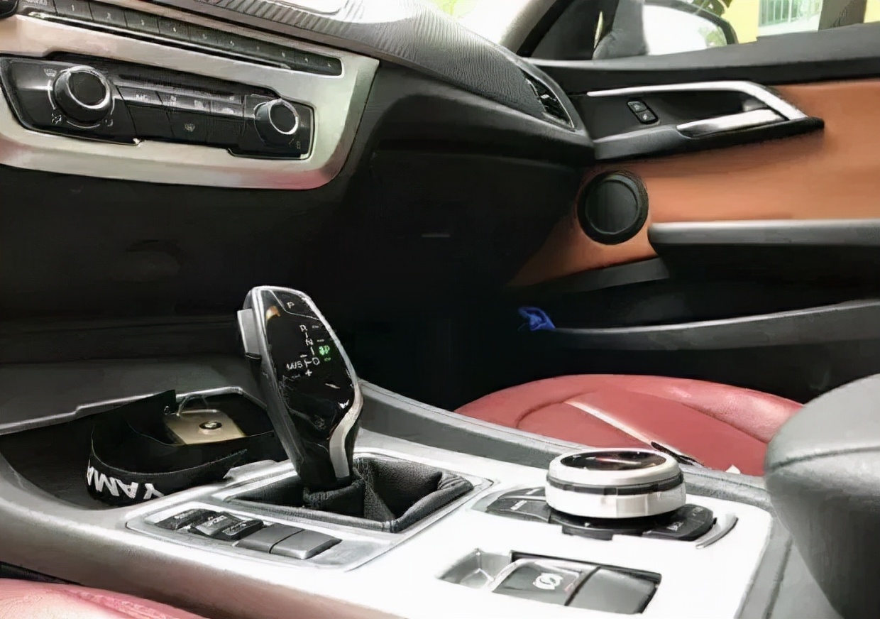 宝马sport模式换挡冲击,宝马535le混动s档和sport什么区别