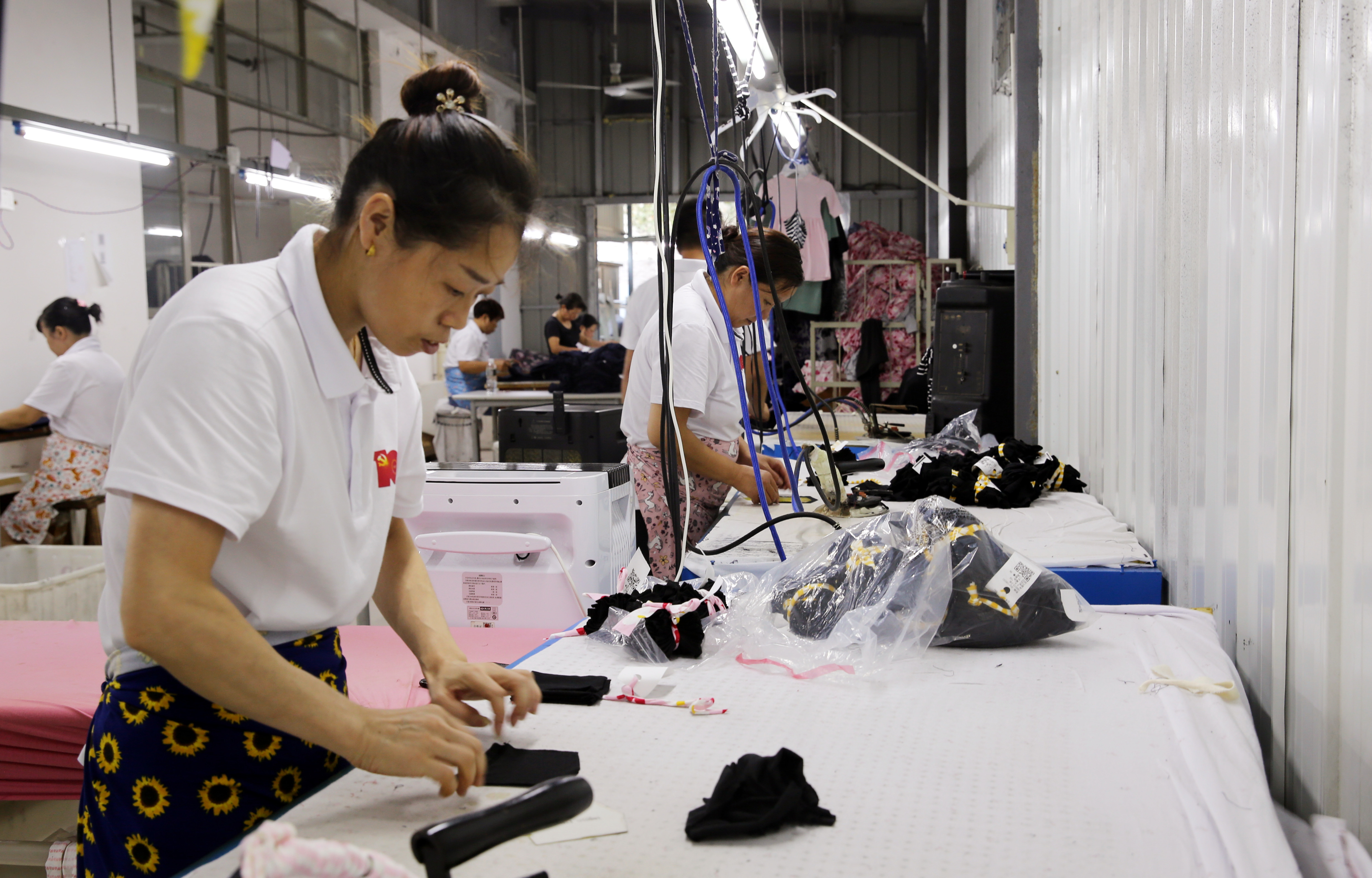 新华瑞制衣掌舵人晏淑萍:用心做好每一件衣服