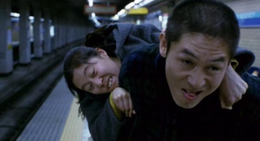 《绿洲》爱恋仅存于白鸽的幻象中，一部看完让人压抑的爱情电影