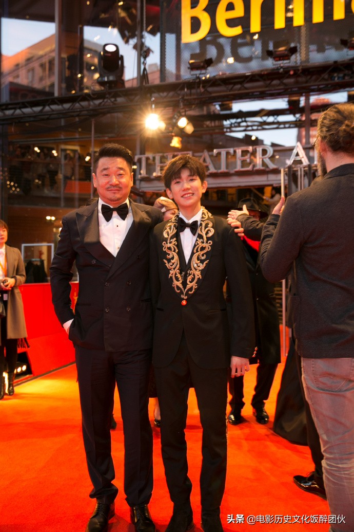 王千源王景春双影帝,王景春和王源是什么关系