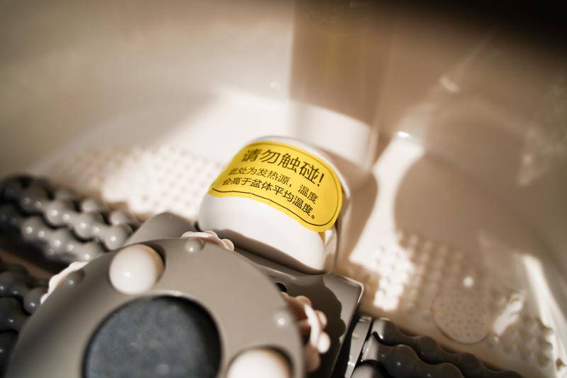 鍙岃剼娴告场鍦ㄦ俯娉夐噷,鍙岃剼娉＄儹姘磋兘鑸掔瓔娲荤粶