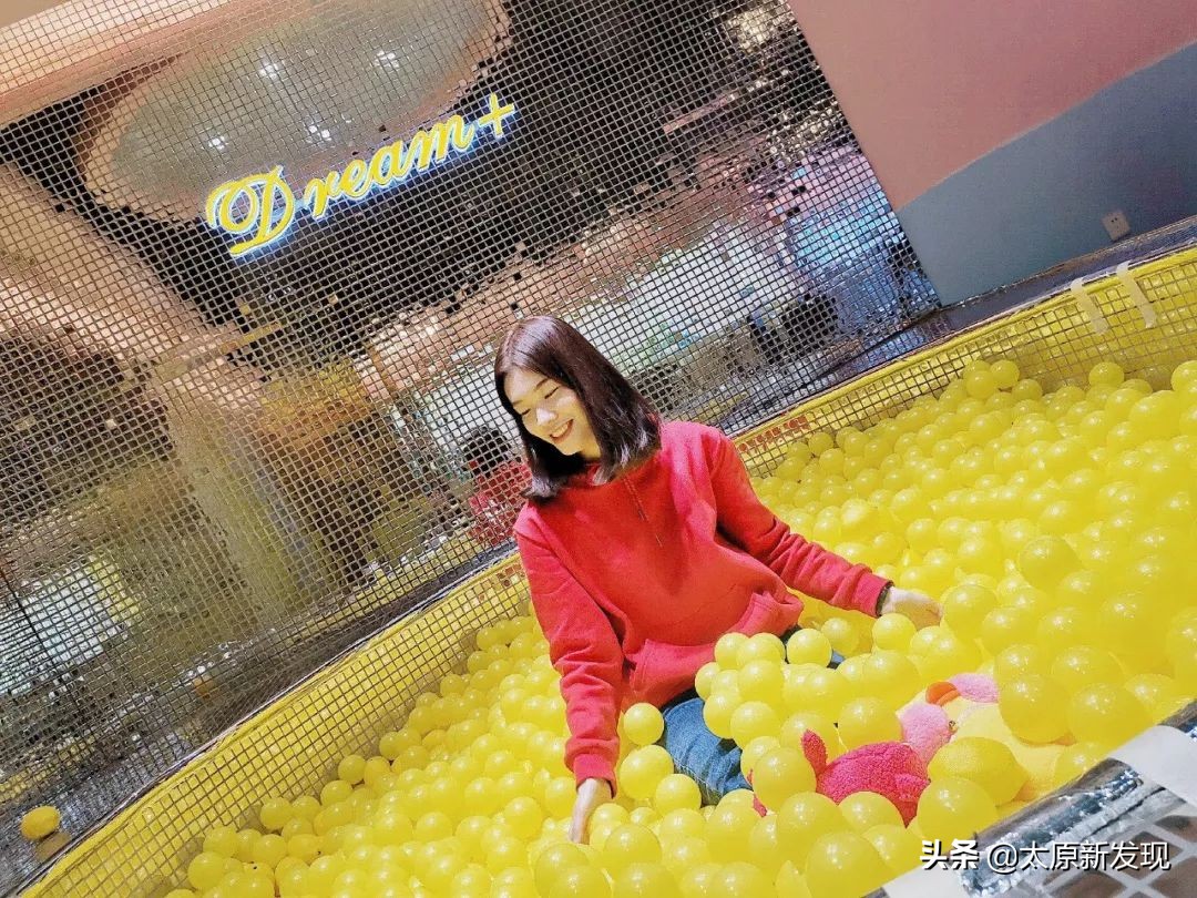 太原新开超火抓娃娃网红店！专门贩卖少女心的粉红小店！梦幻拍照