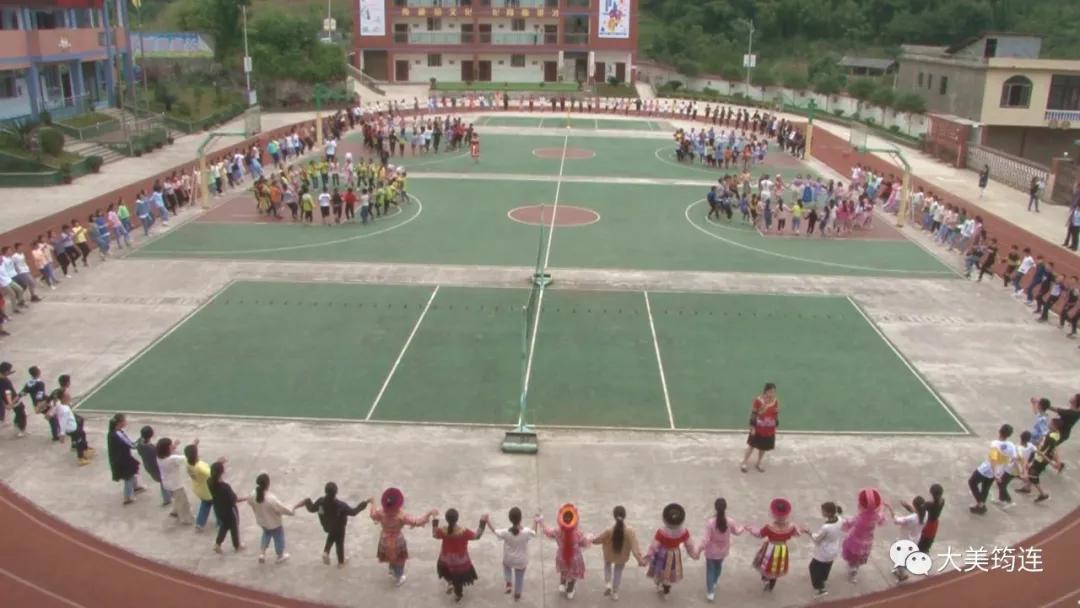 筠连改善基础设施,让农村学校发生“蝶变”!