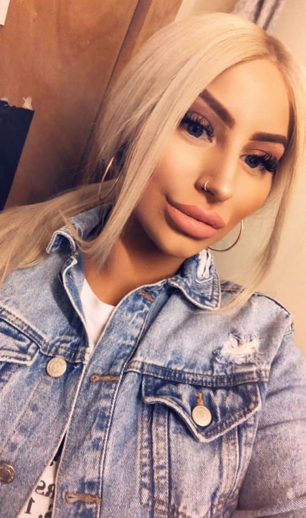 喷错人啦！英国女卖仿真玩具娃娃，网友以为是真婴儿怒喷卖家