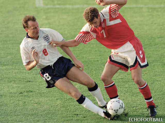 阿迪达斯现在是两道杠还是三道杠,藏在暗格里的秘密篮球赛