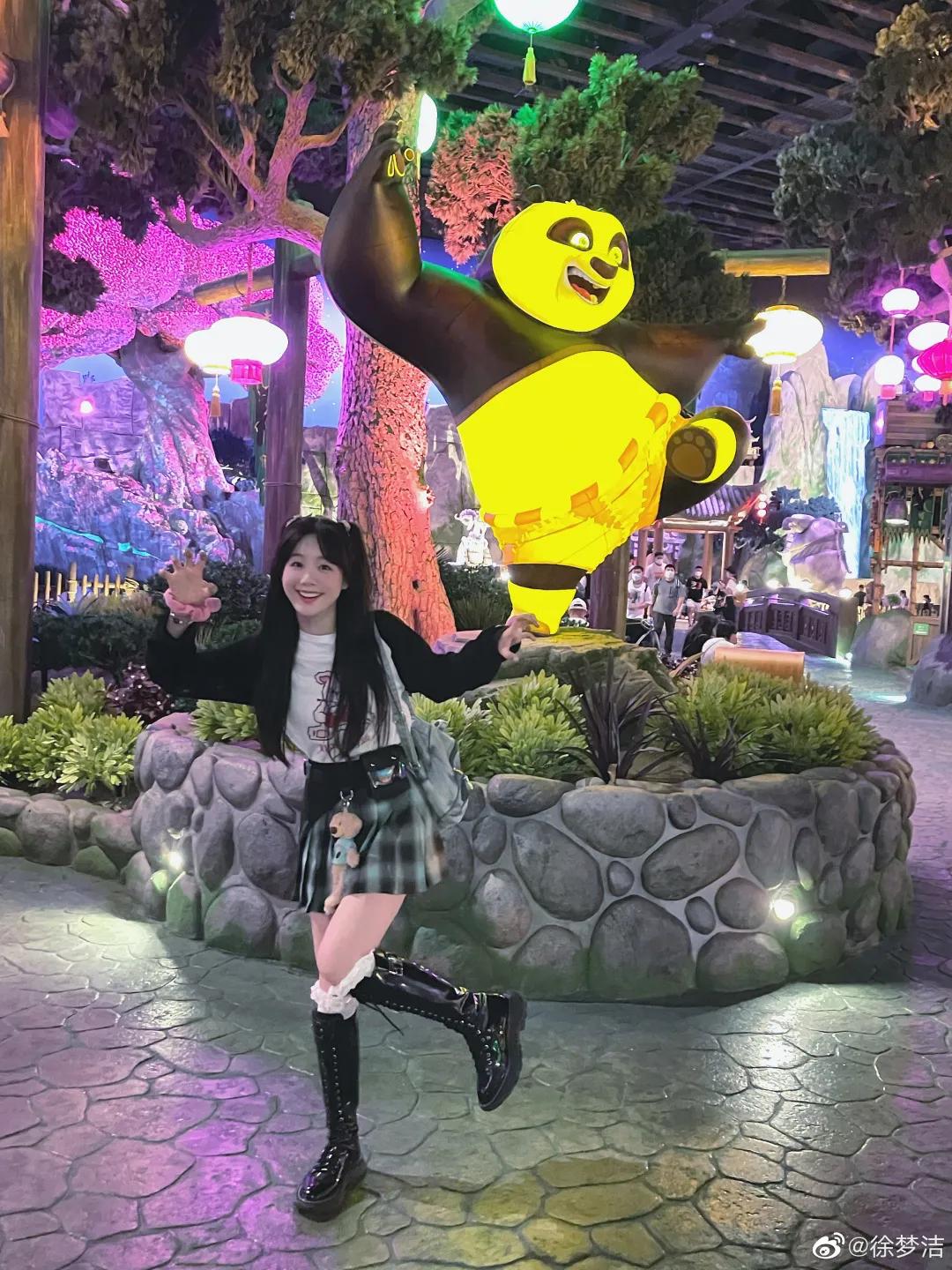 你明明长得很美为什么合照不好看,你明明长得好看为什么就是不上镜