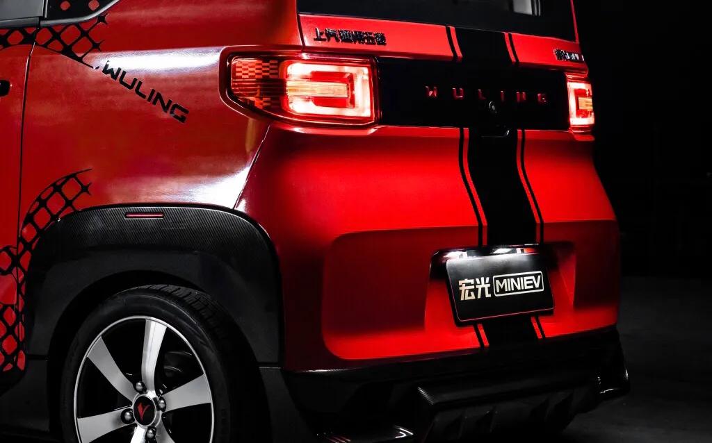 五菱宏光miniev推荐轻松款什么颜色,推荐五菱宏光miniev2022款