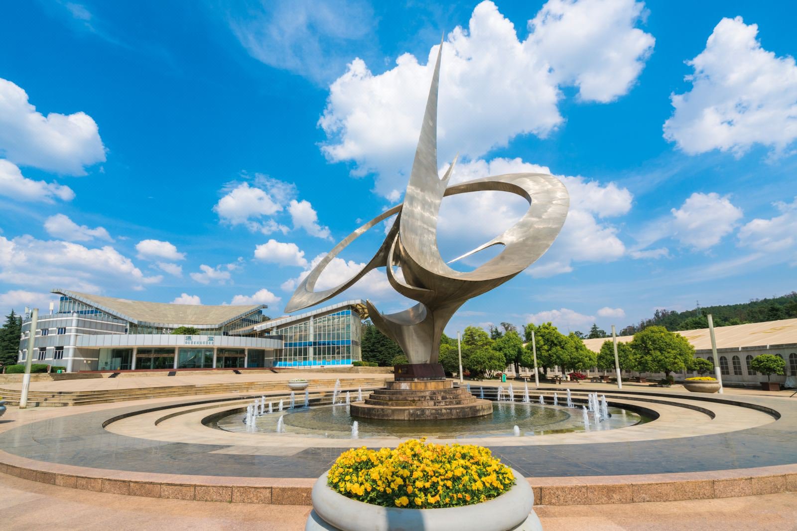 昆明有哪些景点值得去游玩呢,昆明有哪些旅游景点比较好玩的