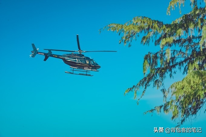 进出景区排队3个小时,岛上物价高上天,这的游客还是多的挤破头