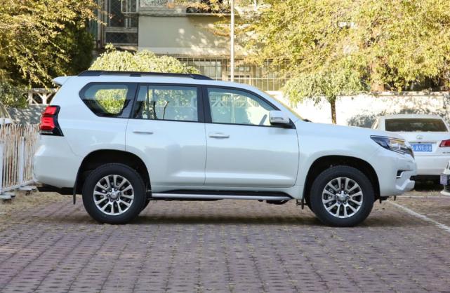 最新款的丰田霸道价格是多少呢,2018款3.5l丰田霸道的价格