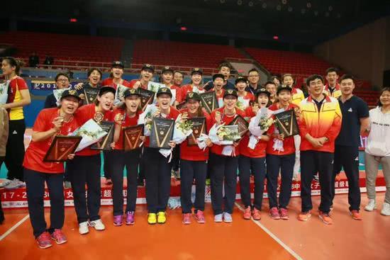 天津女排vs恒大女排,中国足球俱乐部哪支球队踢得最好