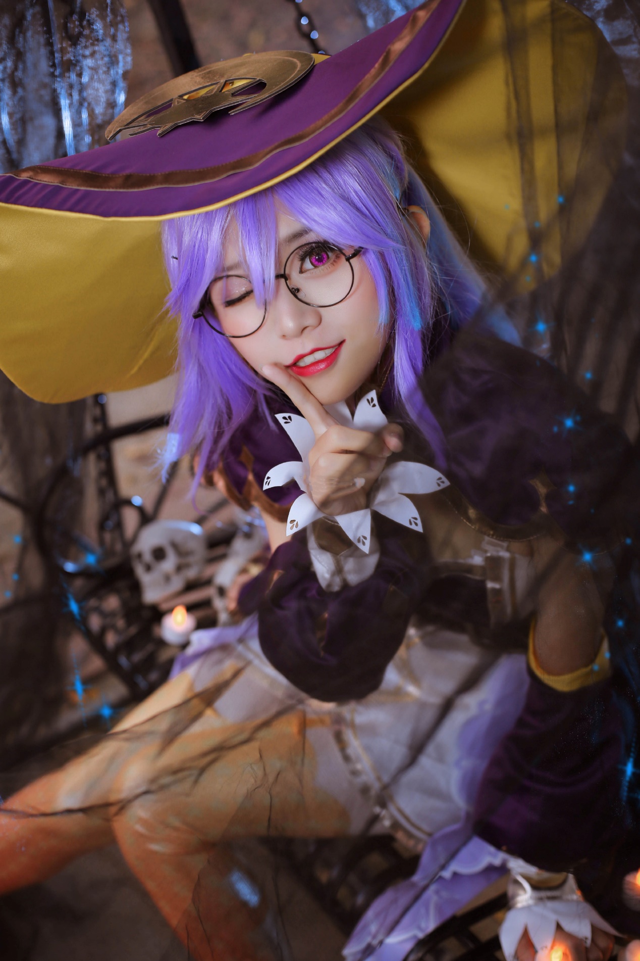 不给糖就捣蛋的美少女,不给糖吃就捣蛋的小女巫