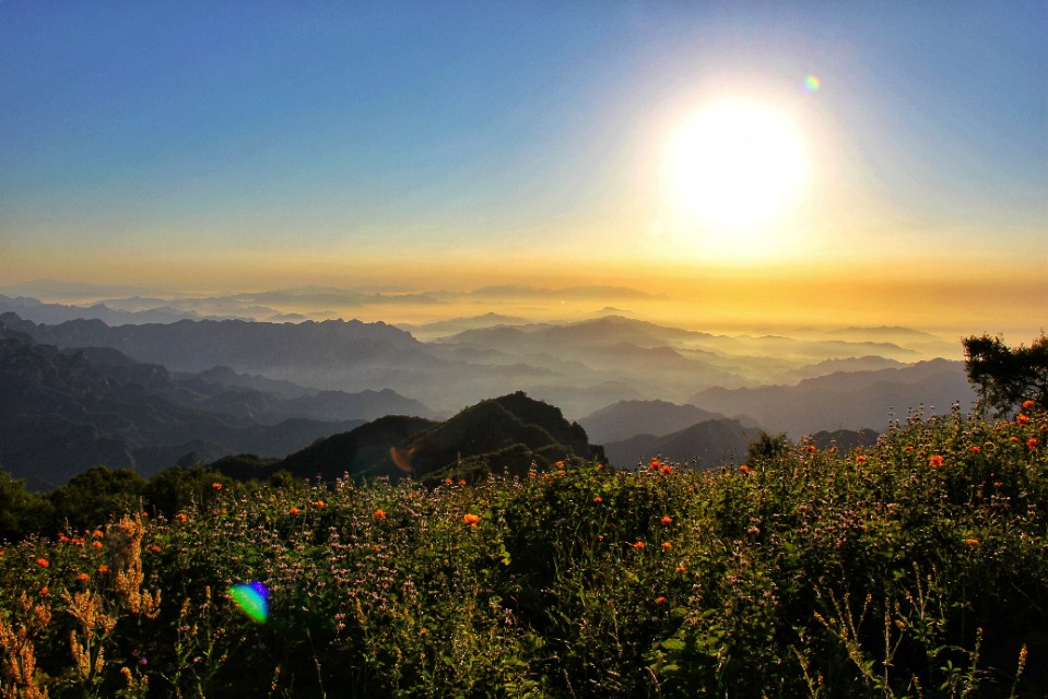 宿在驼梁，感受一种无忧的生活/郝贵云