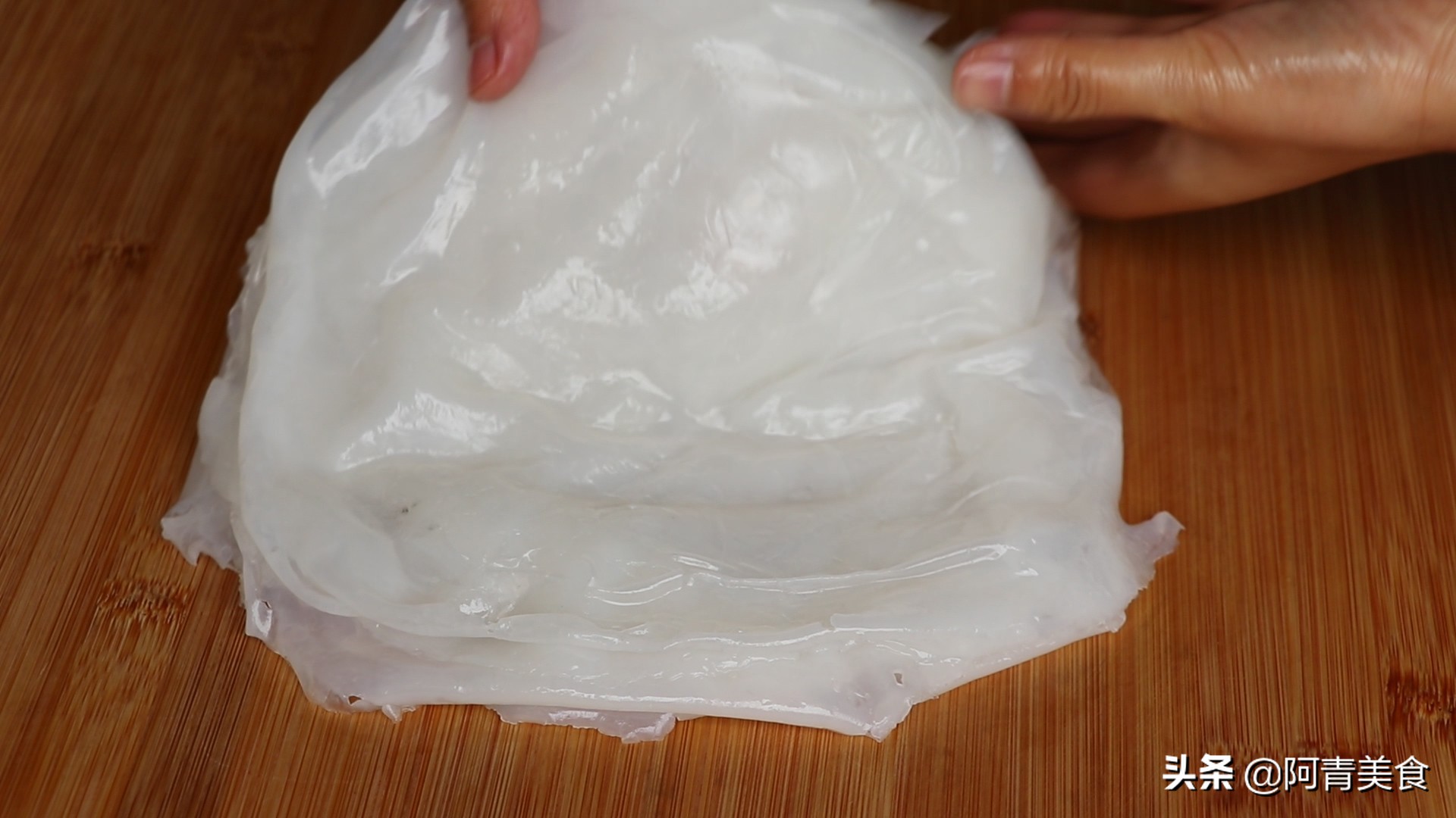 凉皮最简单快速做法不揉面不洗面,凉皮新做法不用洗面不用揉面