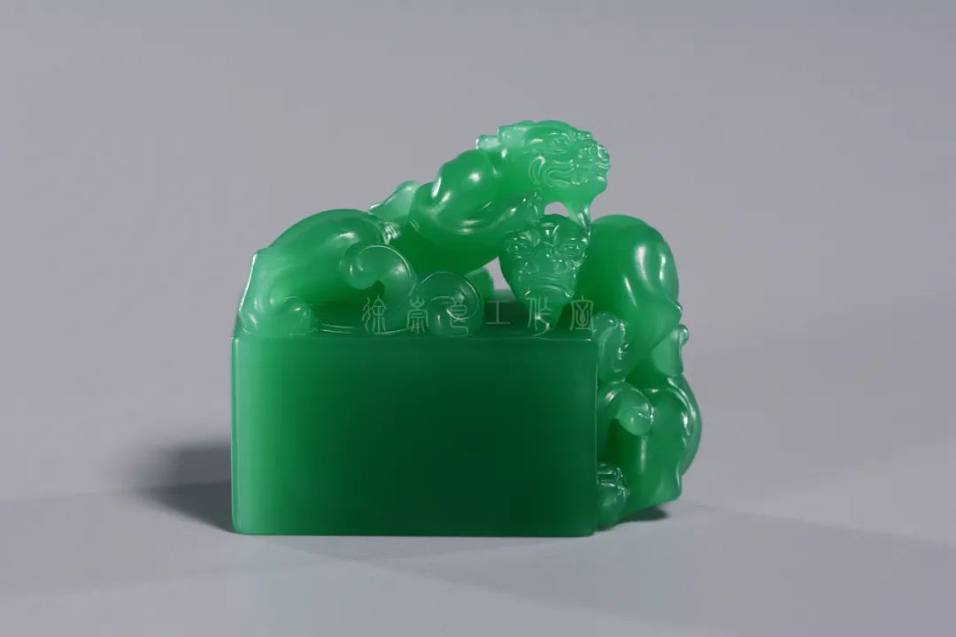 雅安绿石简介图文,雅安绿石