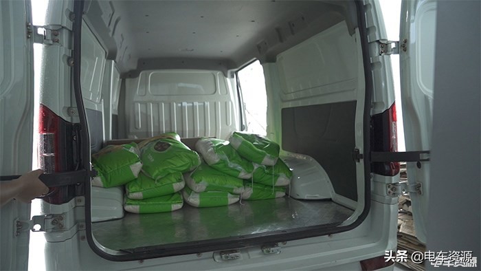 新能源货车满载实际续航能力,新吉奥帅铃真实续航