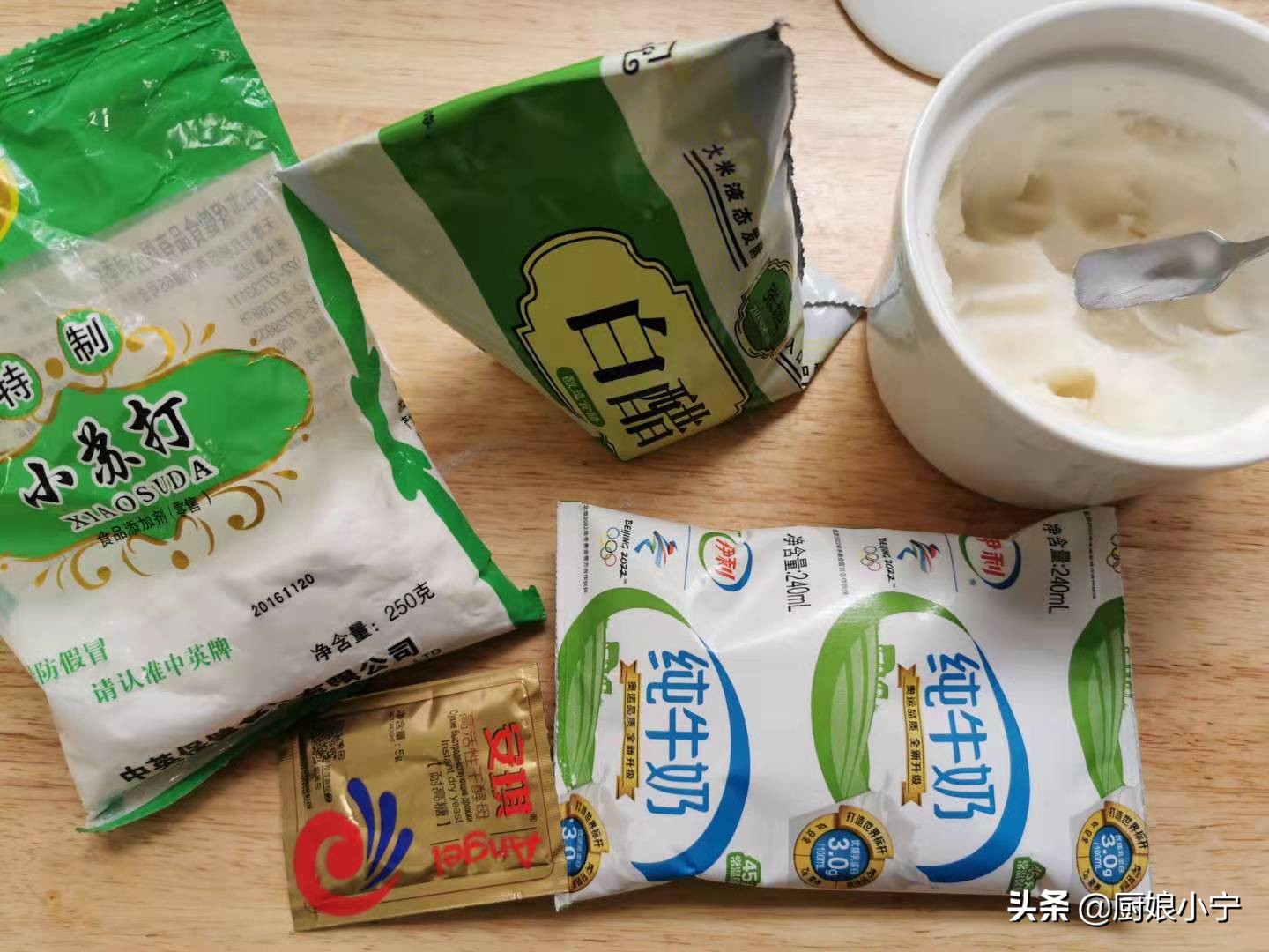 发面馒头怎么蒸才会更松软,怎样发面快且蒸出馒头喧软香甜