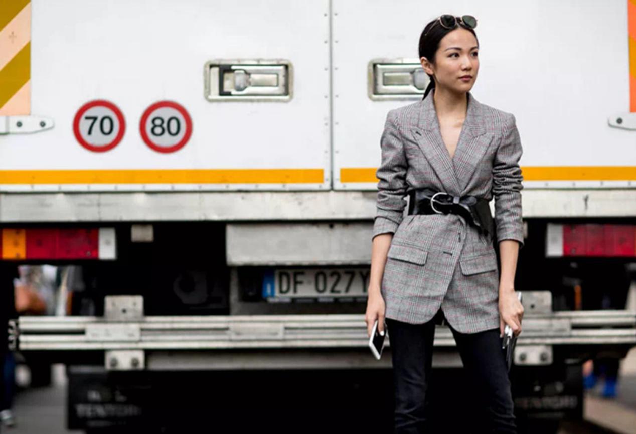 适合腰粗肚大穿衣搭配,腰粗肚子大怎么穿搭显瘦