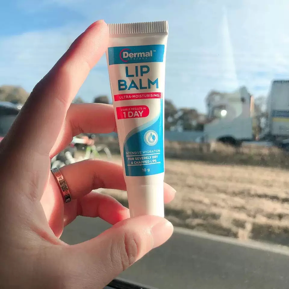 这个不到20块钱的润唇膏,居然可以治疗唇炎,尤其推荐干燥季节用