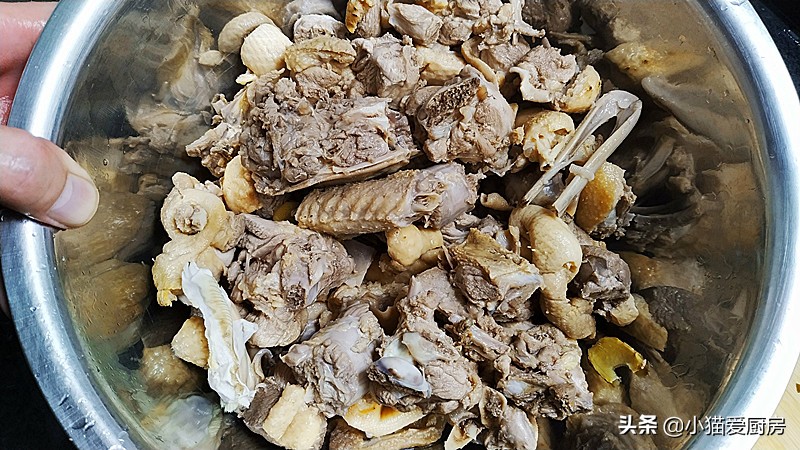 如何炖出好喝的老鸭汤,怎么炖出好喝的老鸭汤