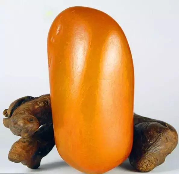 捡到这些石头不要扔真的很值钱,哪些石头价值连城千万别扔