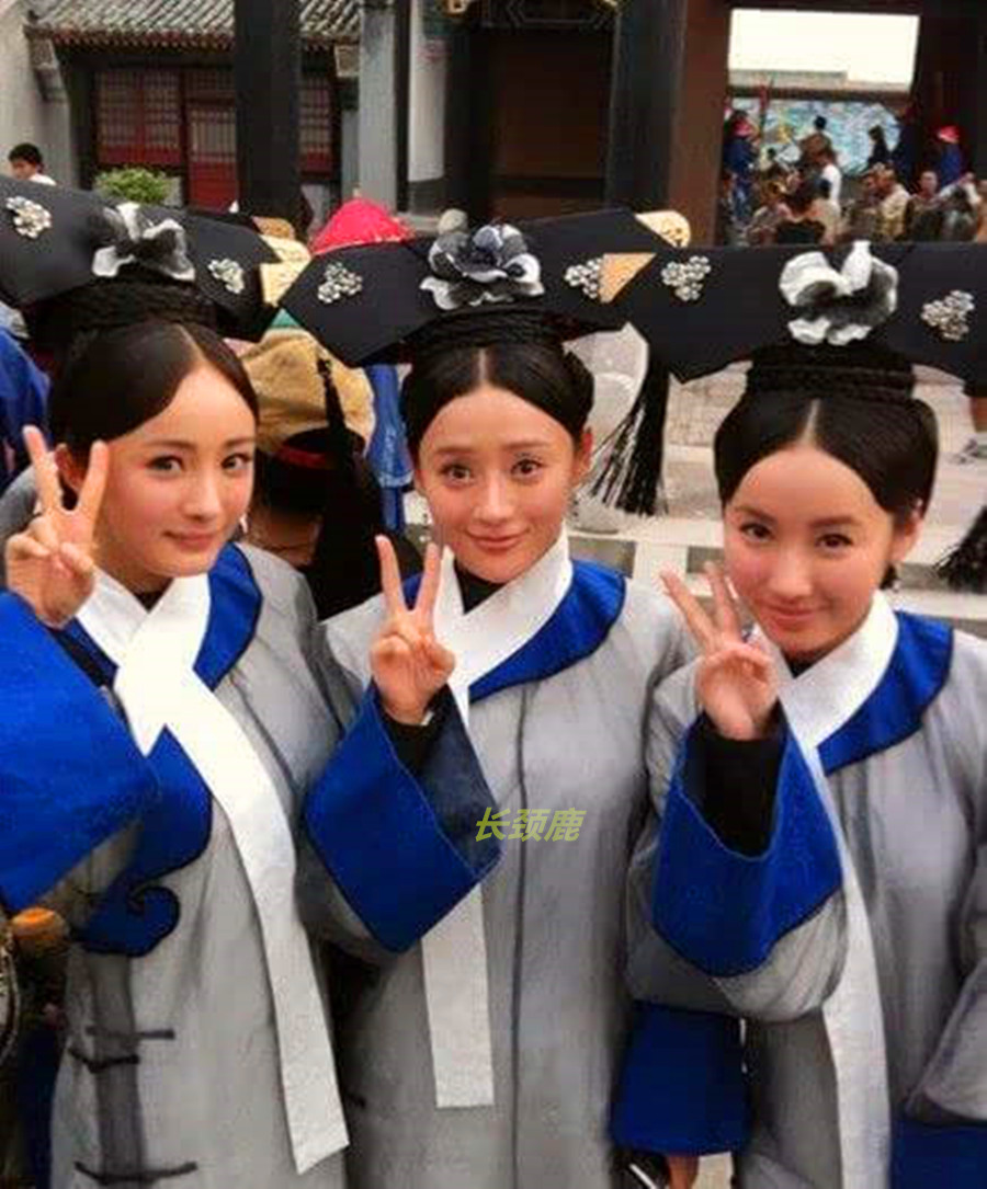 颜值不够美颜来凑年龄大就装嫩,颜值不够才艺来凑