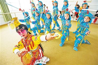 关于如何识脸谱,京剧脸谱看人物