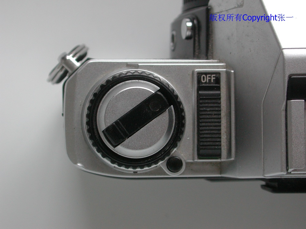 由中国海鸥DF-300贴牌而来的德国RevueDF-300单反照相机！