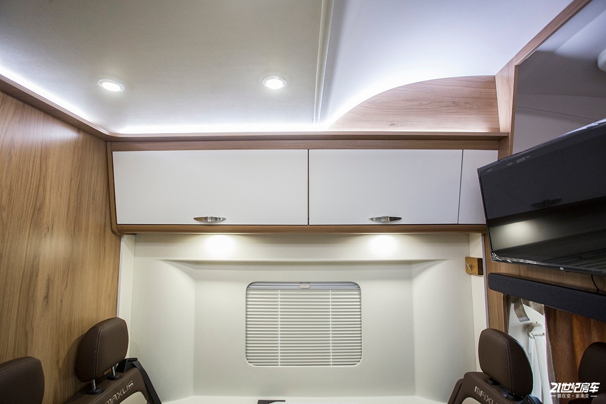 了解上汽大通maxusv90最新动态,上汽大通maxusv902023款2.0t短轴低顶