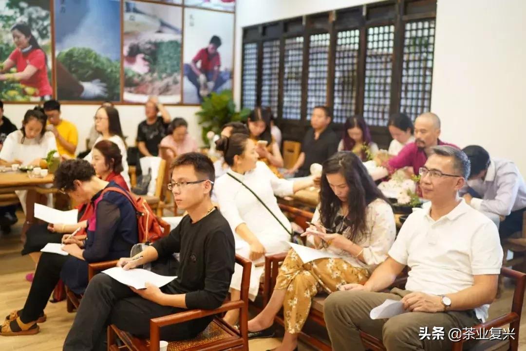 为什么用老班章做熟茶便宜,老班章普洱茶熟茶357g高端