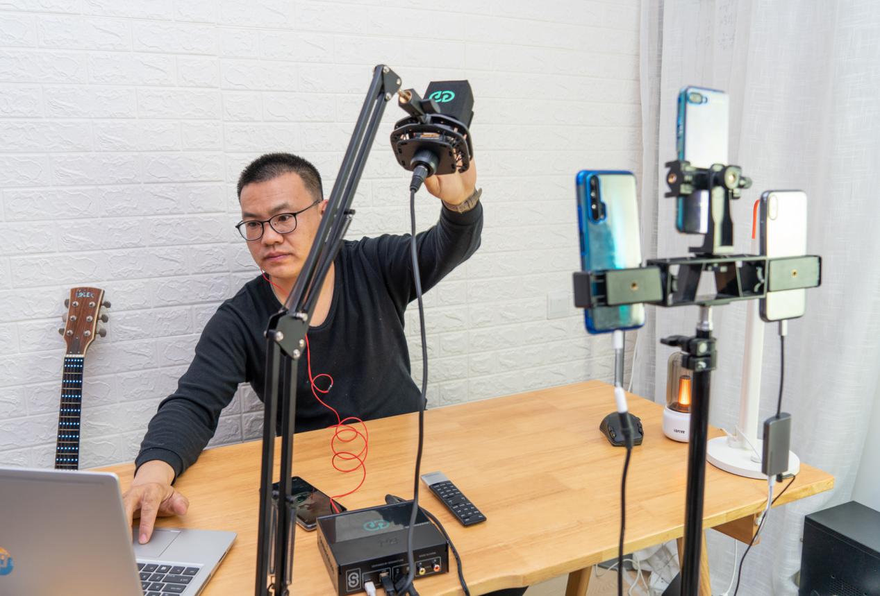 别说学不会,手把手教你直播当UP!