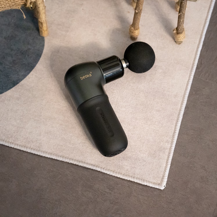 一款适合健身达人的专业级筋膜枪,飞利浦筋膜枪mini和倍益康hl2