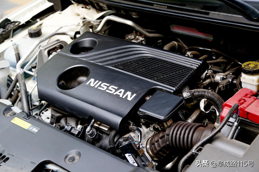 将朗逸赶下神坛自吸+CVT的佛系新轩逸躺着也能当第一