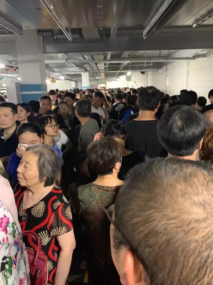 别去啤酒馆什么意思,别去喝酒了方言