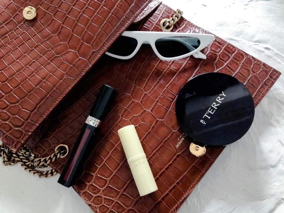 20多块的唇膏300多的,平价唇膏平替