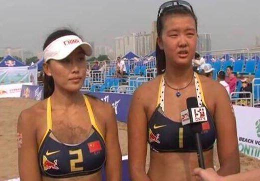 沙滩女排可以穿平角裤吗,沙滩排球为什么要穿泳装