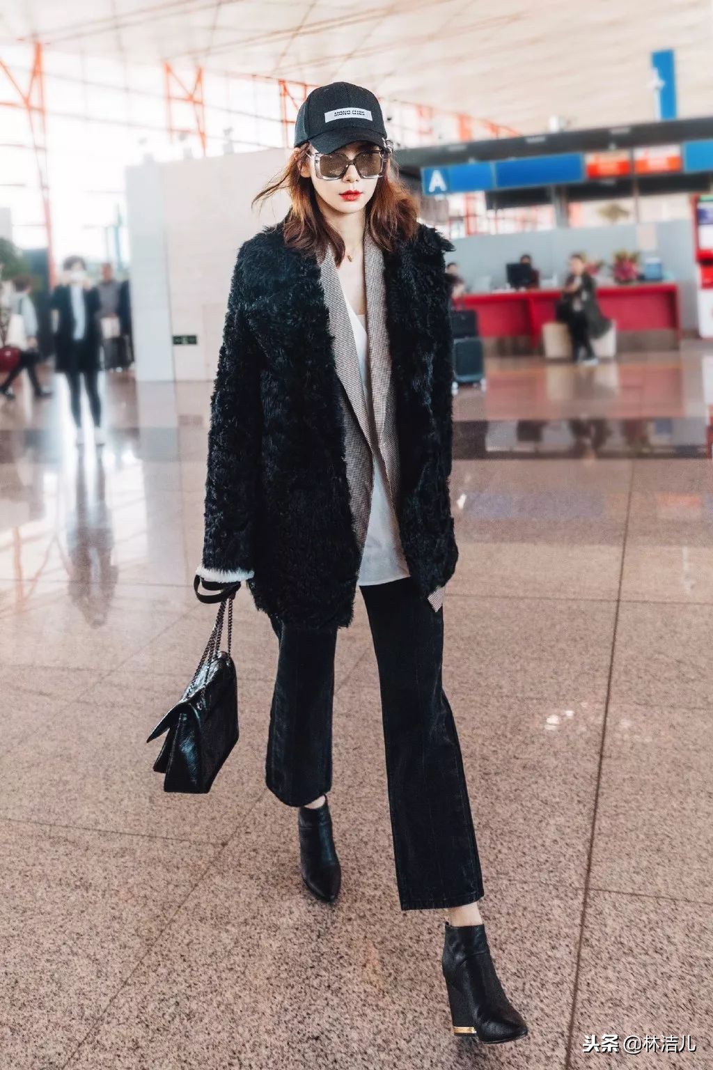 戚薇唐嫣杨幂宋茜,戚薇刘雯唐嫣穿皮草